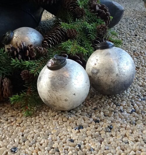 Rustikke sølvlook julekugler