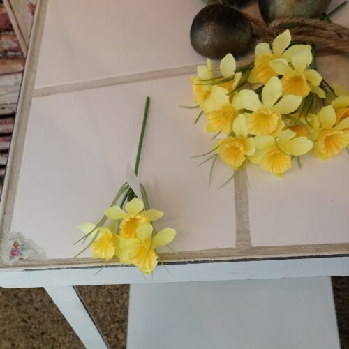 Små gule påskeliljer