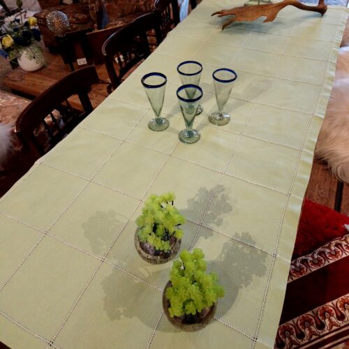 Stor pastelgrøn bordløber – helt enkel 180×76 cm