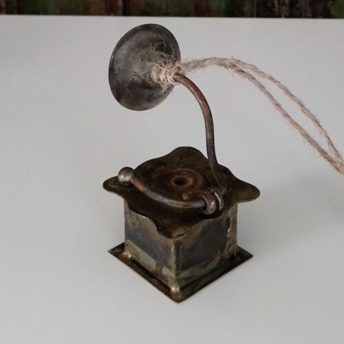 Rustik julepynt – Grammofon – recycled jern