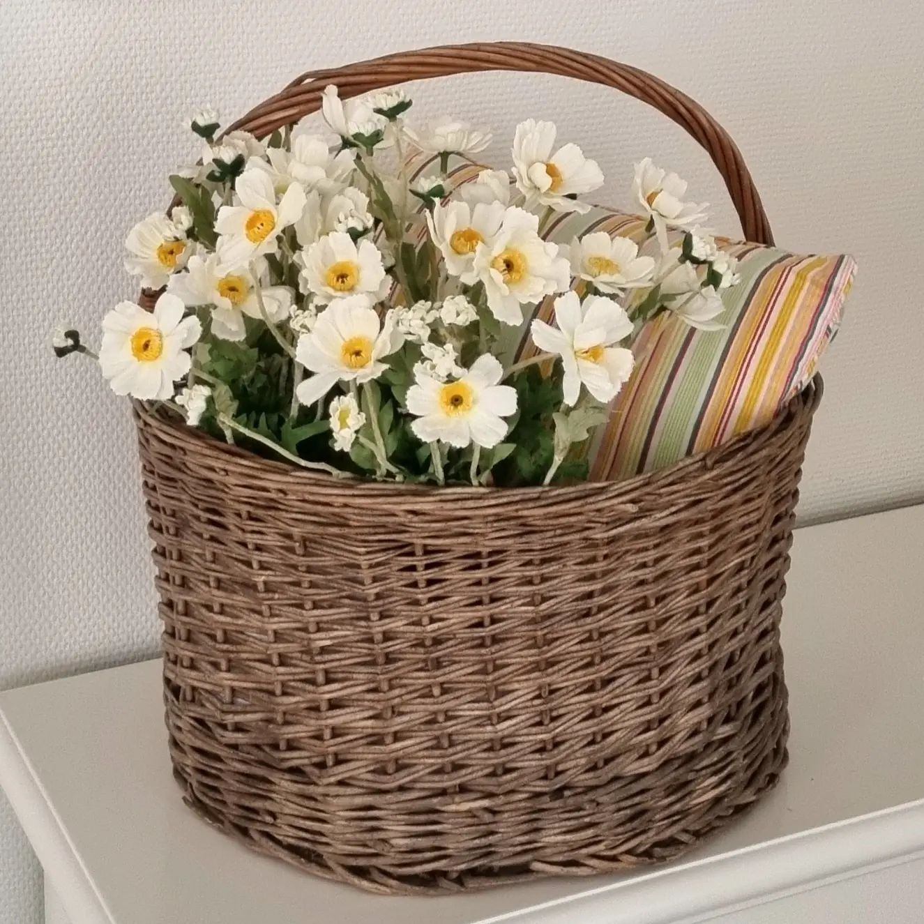 sød gammel cykelkurv med hank