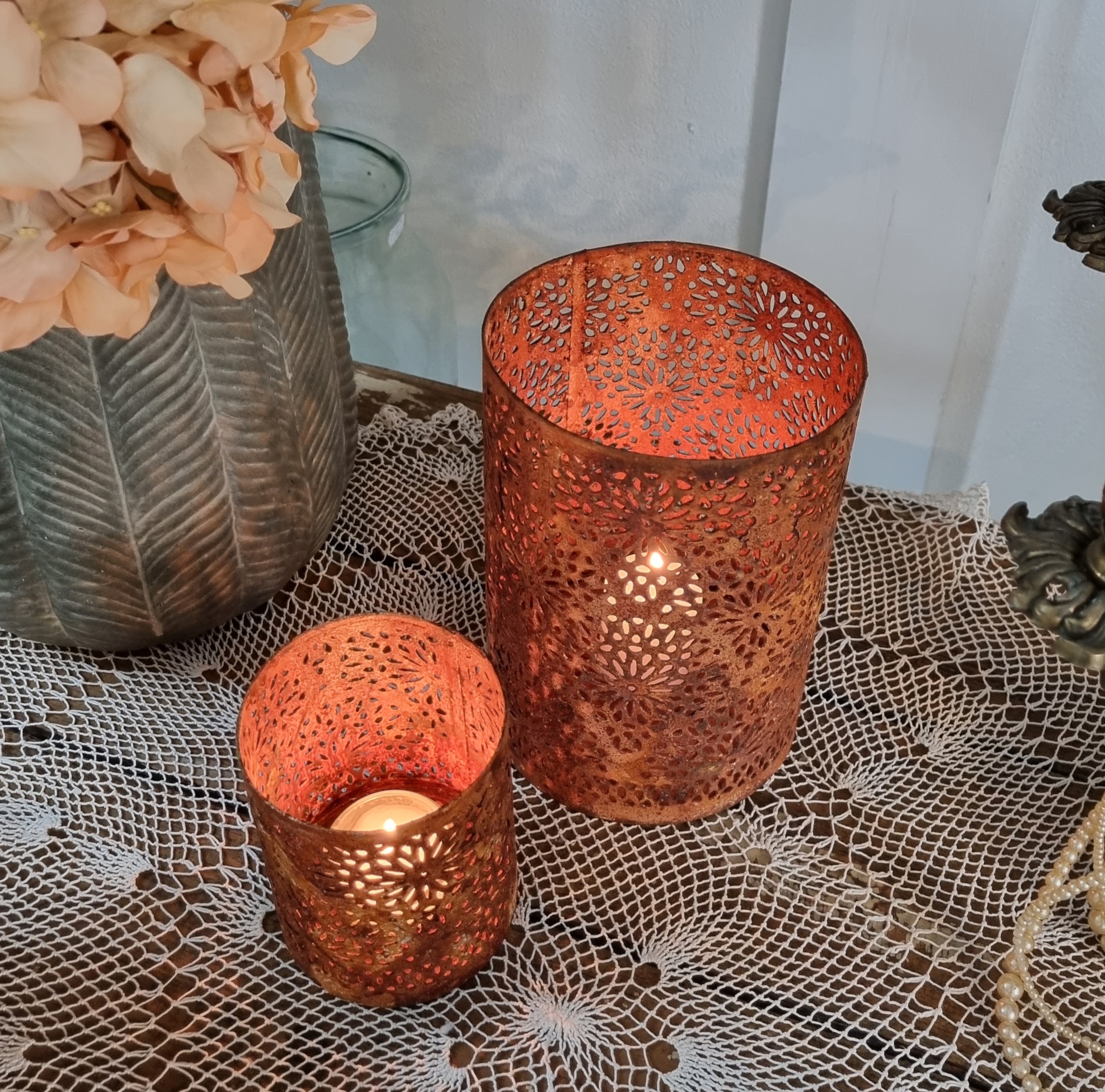 Smukke lanterner i rustlook