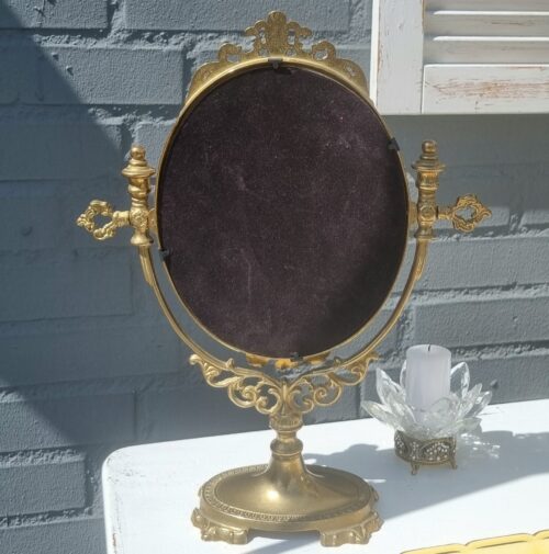 Elegant lille vippespejl / bordspejl