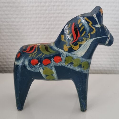 Sød gammel Dalar hest i flot stand 10,5 cm