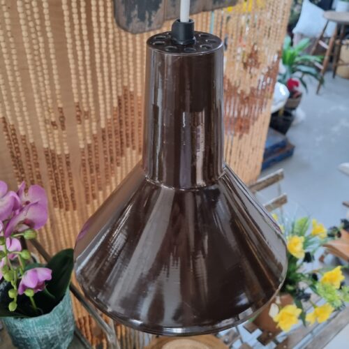 Retro loftlampe i brunt metal – i fin stand