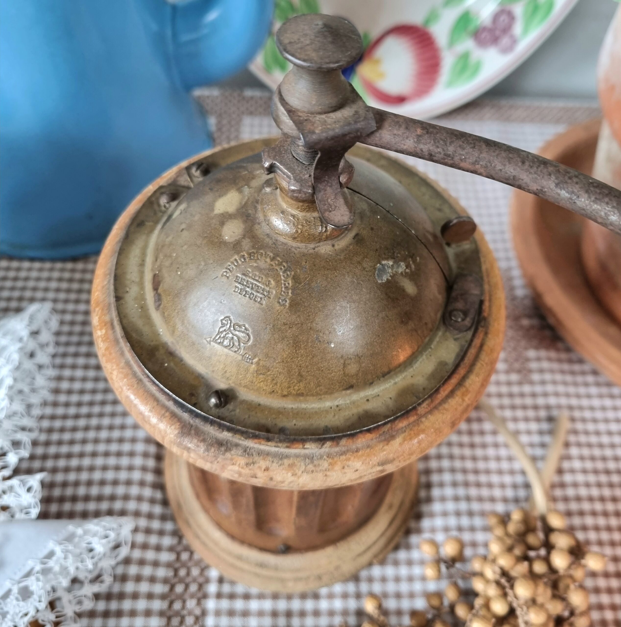 Fin gammel Peugeot kaffemølle