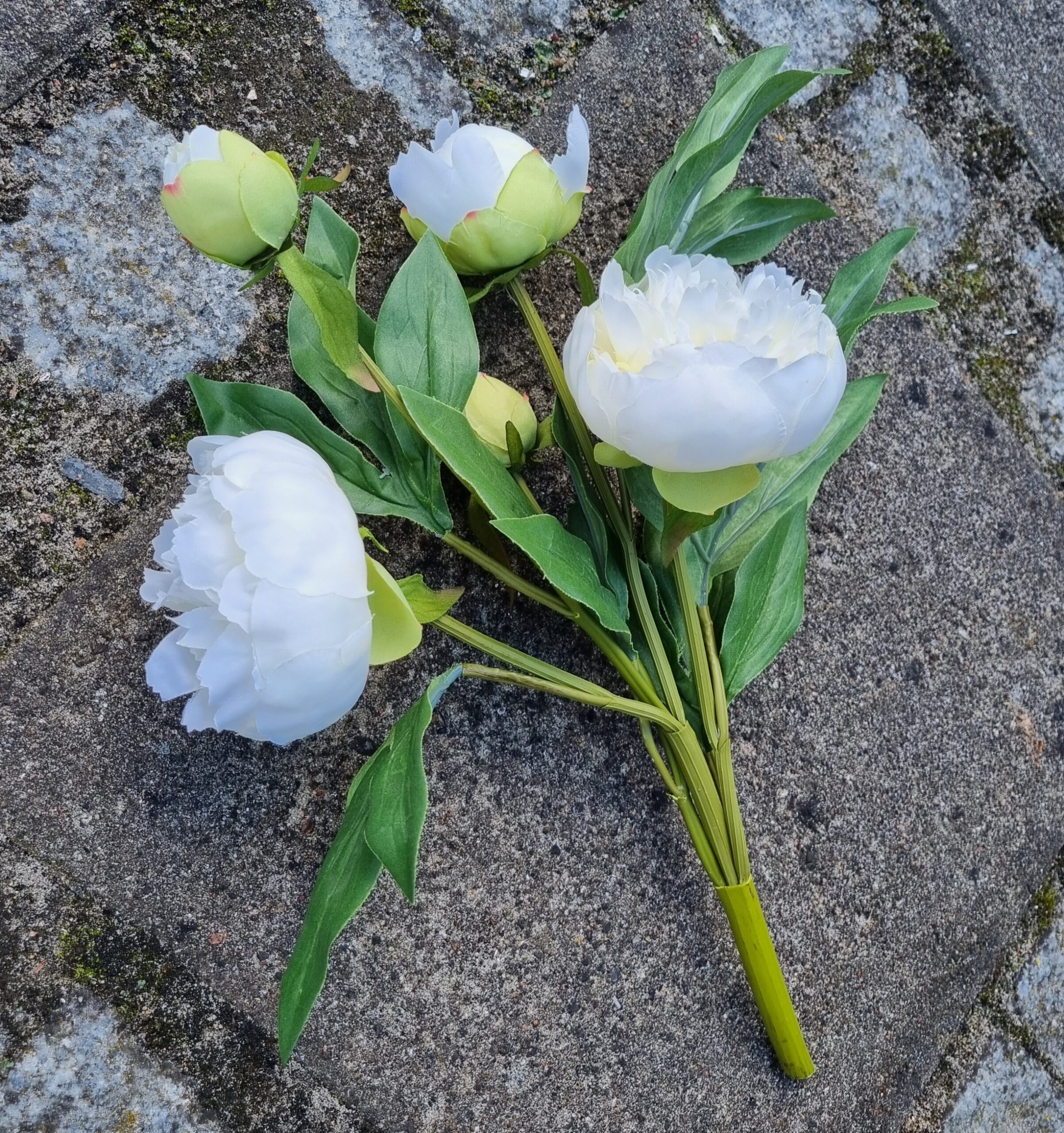 Smuk hvid Pæon buket