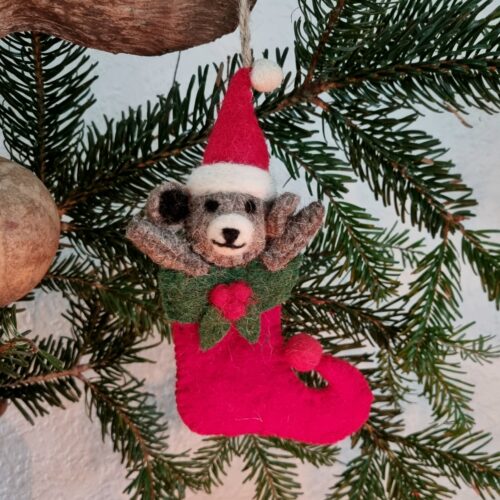 Sød Julesok med hund i filt – til ophæng og dekorationer