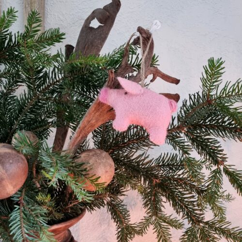 Sød Julegris i filt – til ophæng eller dekorationer