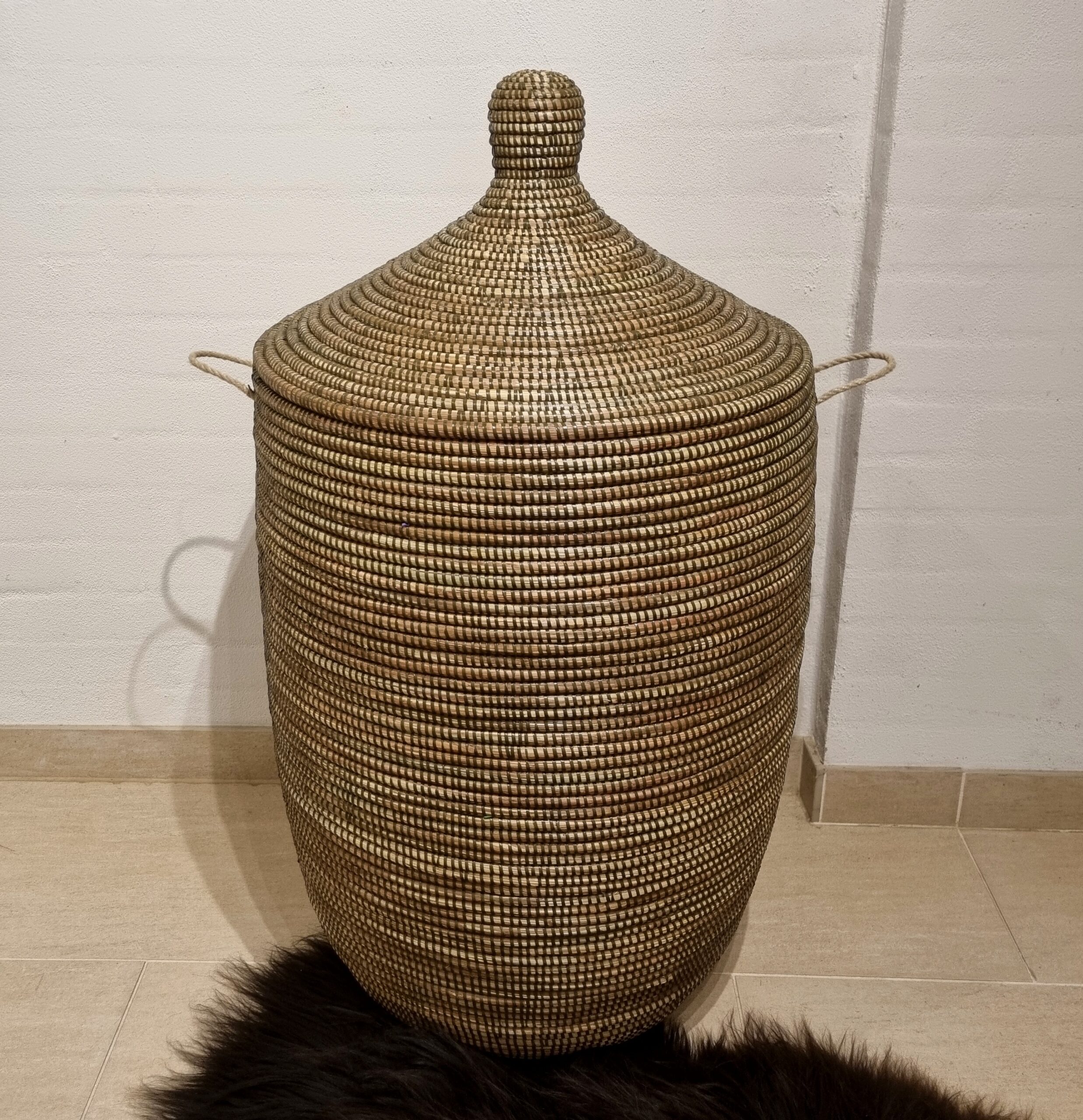 Vasketøjskurv oliven med låg - ekstra stor str.