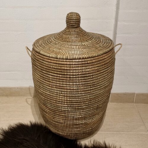 Vasketøjskurv oliven med låg – mellem str.