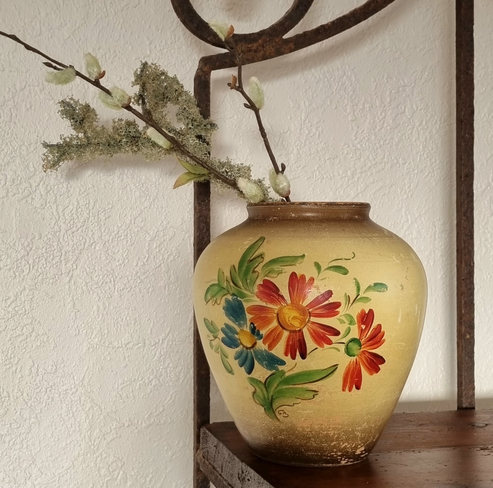 Smuk og romantisk gammel blomster krukke