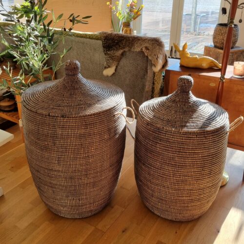 Vasketøjskurv brun/sort med låg – ekstra stor str.