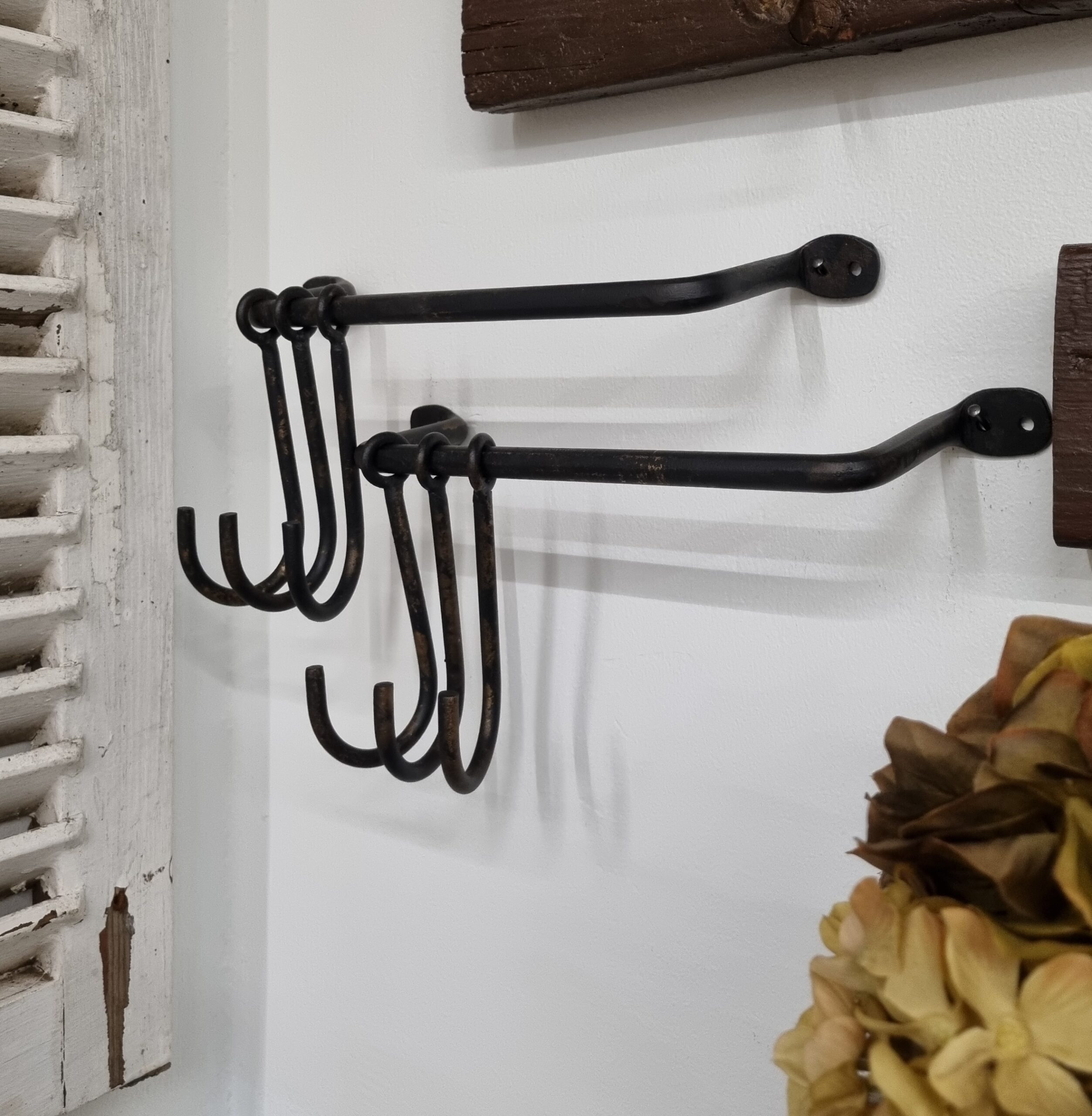 Slagterstang med 3 kroge i jern - flot recycled