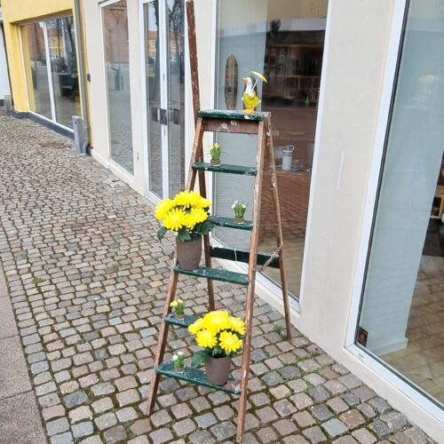 Stor gammel trappestige – flot patineret
