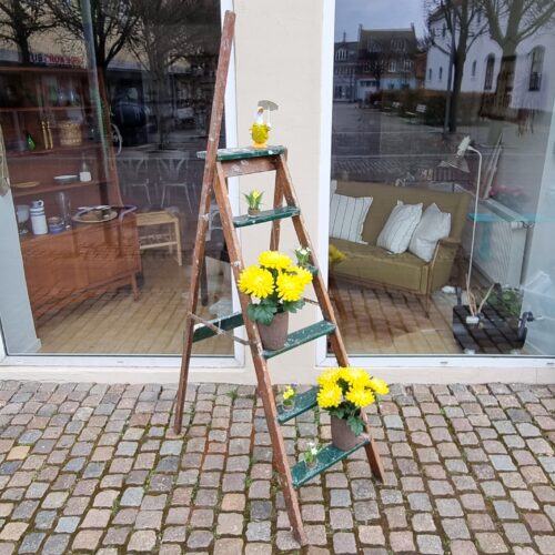 Stor gammel trappestige – flot patineret