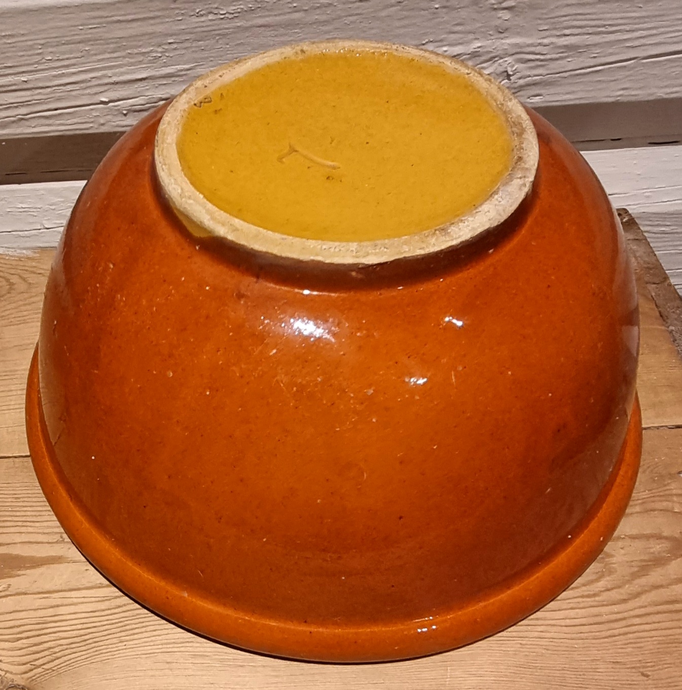 Flot gammel lerskål