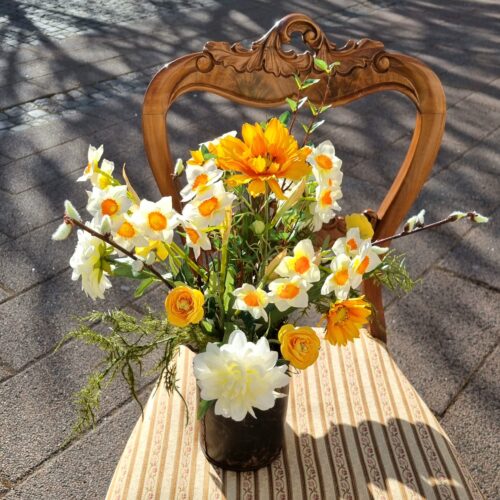 Stor Pinselilje buket – med smukke grene og blomster