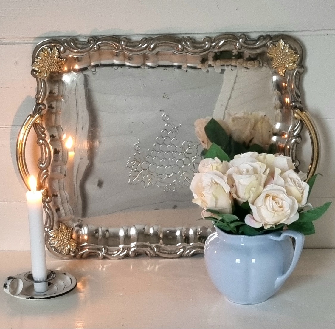 Romantisk metal bakke med fine detaljer