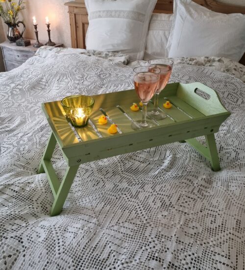 Fint lille senge bakkebord