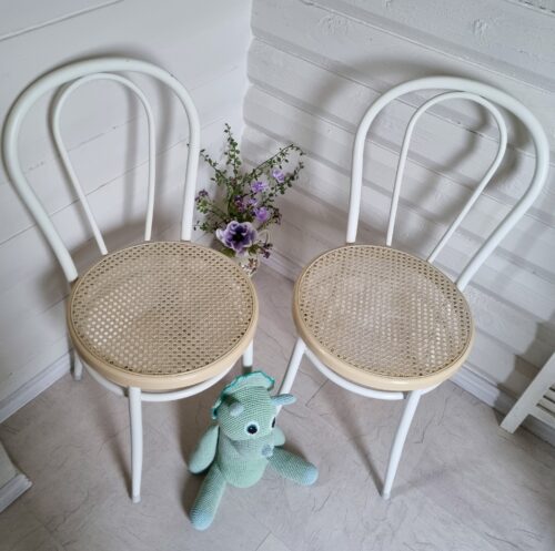 Flot café stol med fransk flet