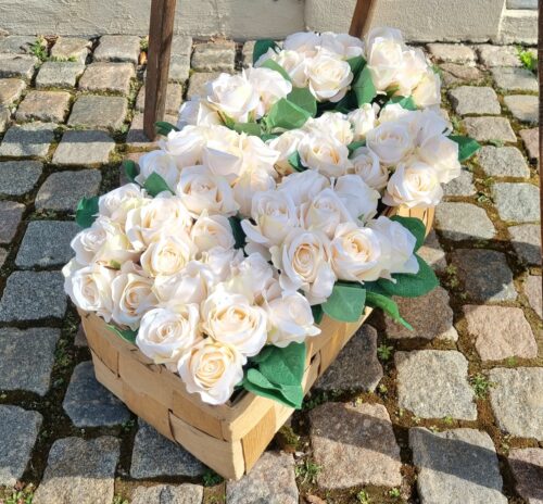 Rosen buket - bundet og klar til vasen