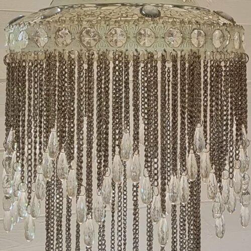 Romantisk loftlampe med smukke prismer