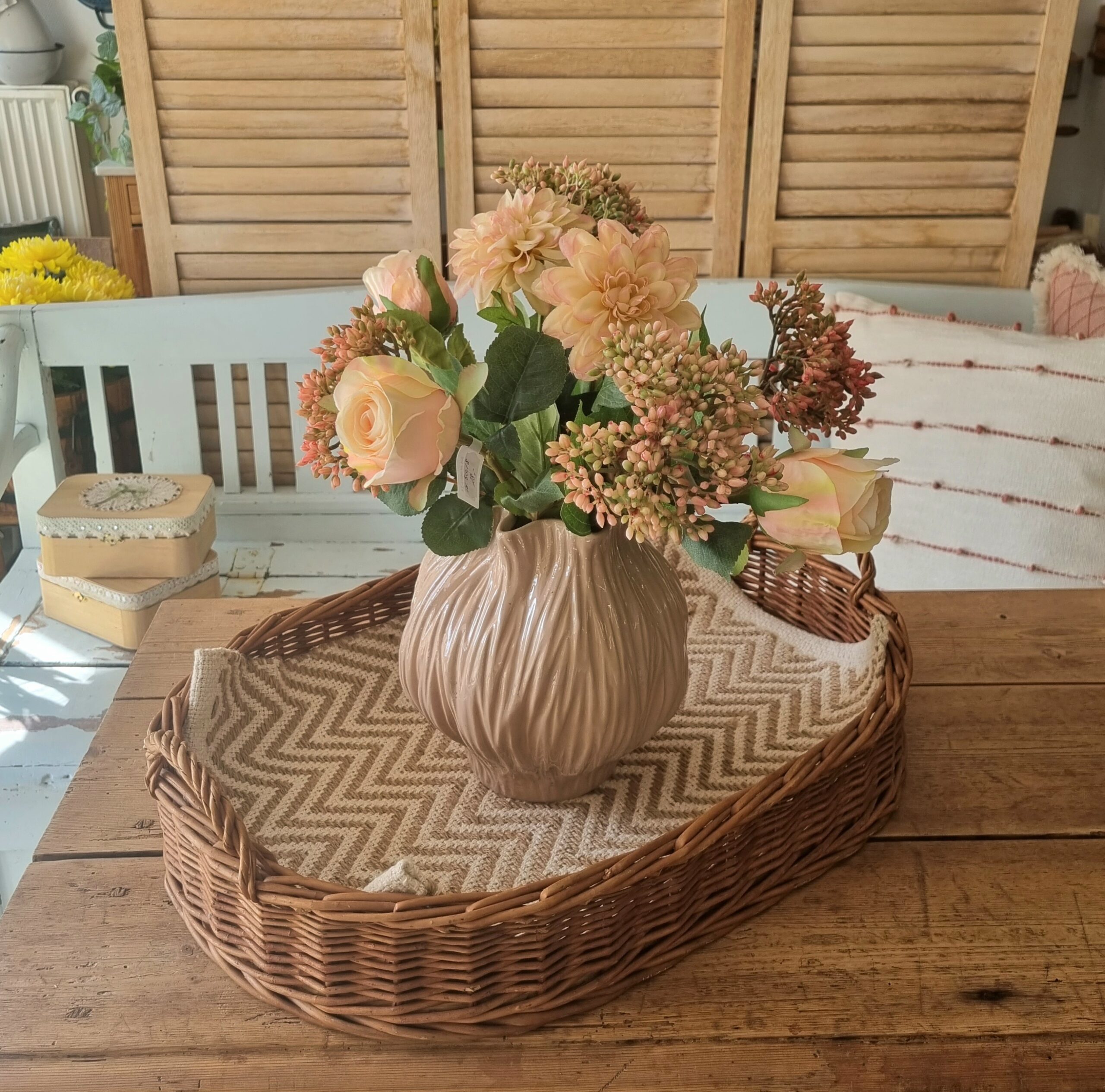 Fin kurvebakke med træbund og hanke