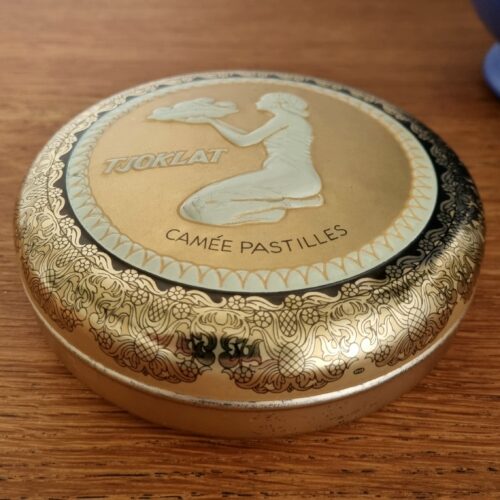 Smuk hollandsk chokolade dåse i fin stand