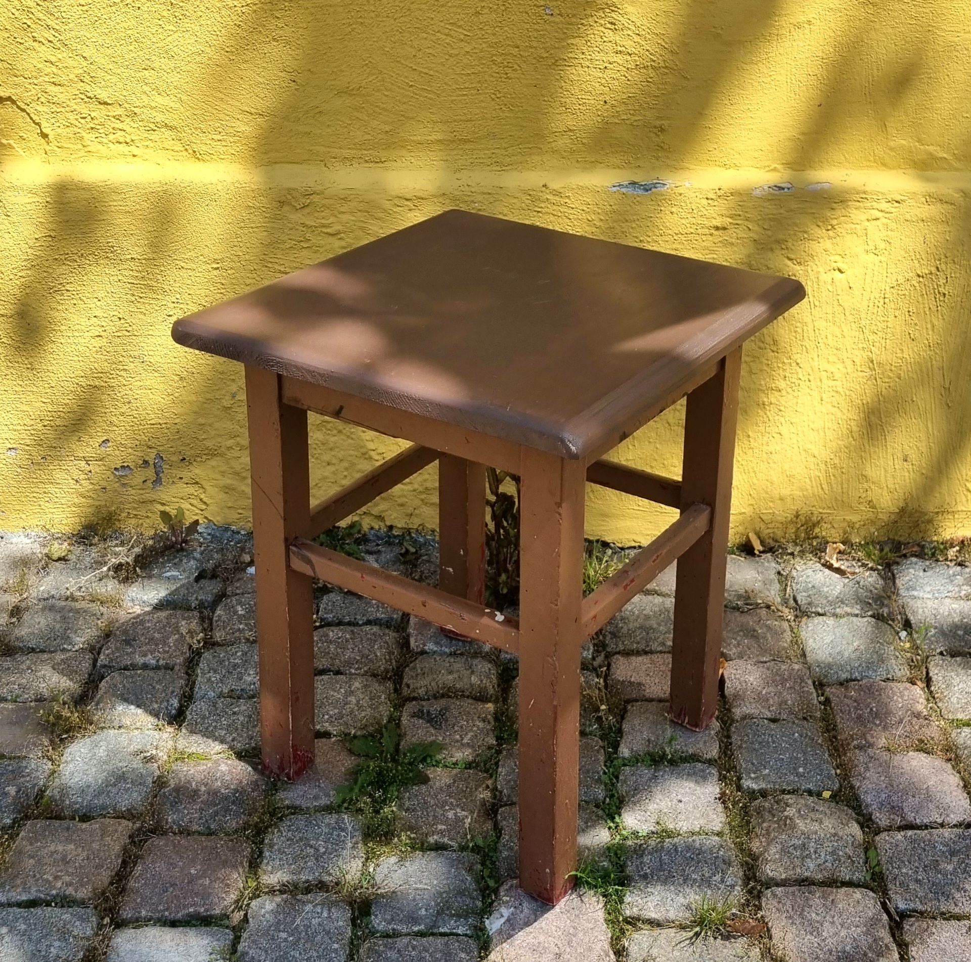 Robust gammel skammel - fint patineret