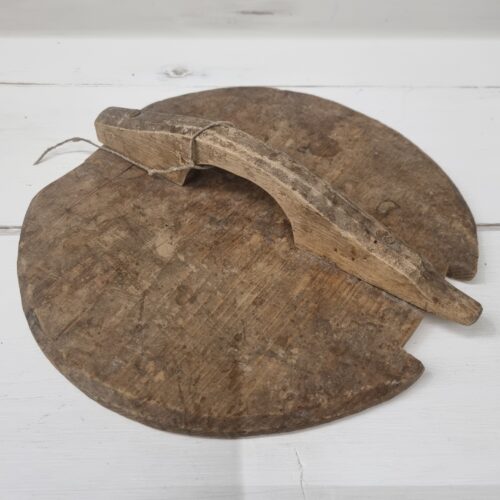 Antikt svensk tøndelåg med greb