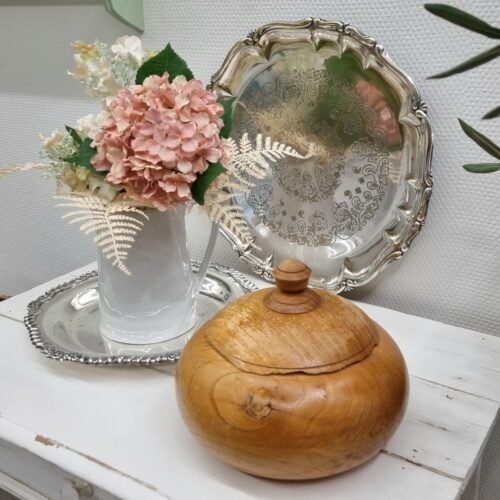 Antik svensk træ krukke med låg