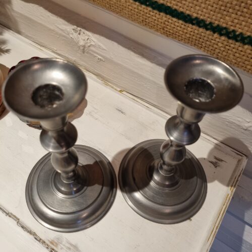 Smuk massiv tin stage – made in Denmark