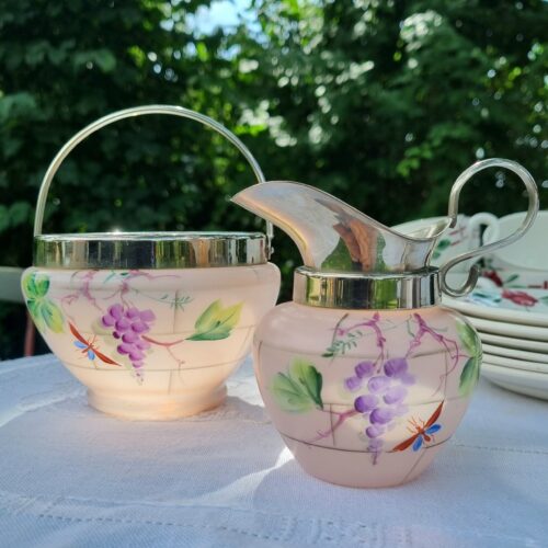 Smukt sukker/fløde sæt i glas – romantisk og elegant