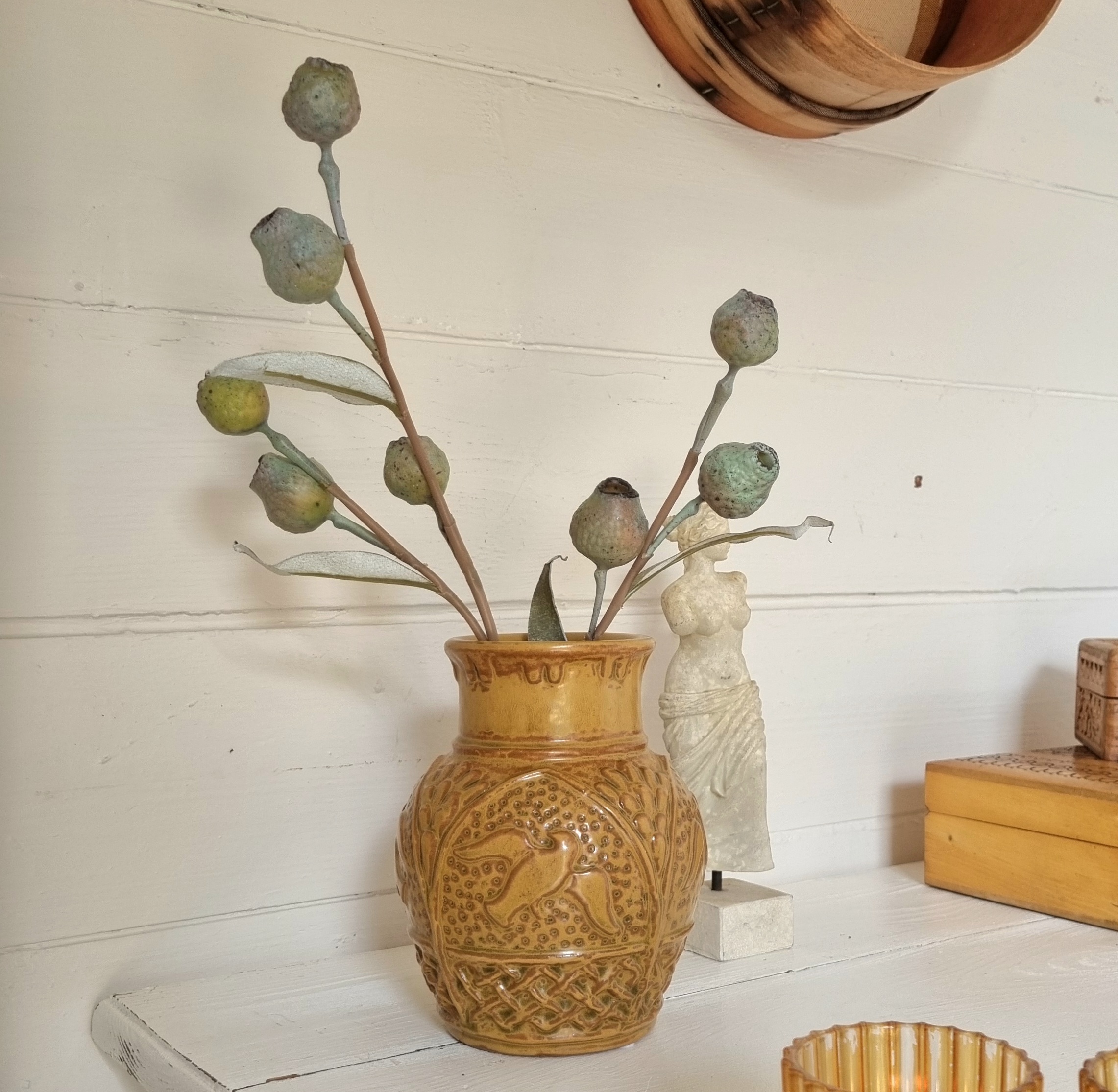 Flot Hjorth vase i smuk karamel farve S122