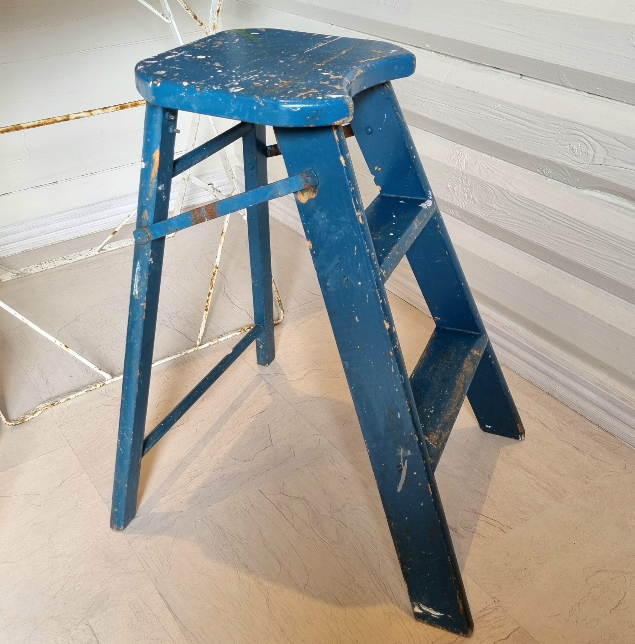 Flot gammel trappestige