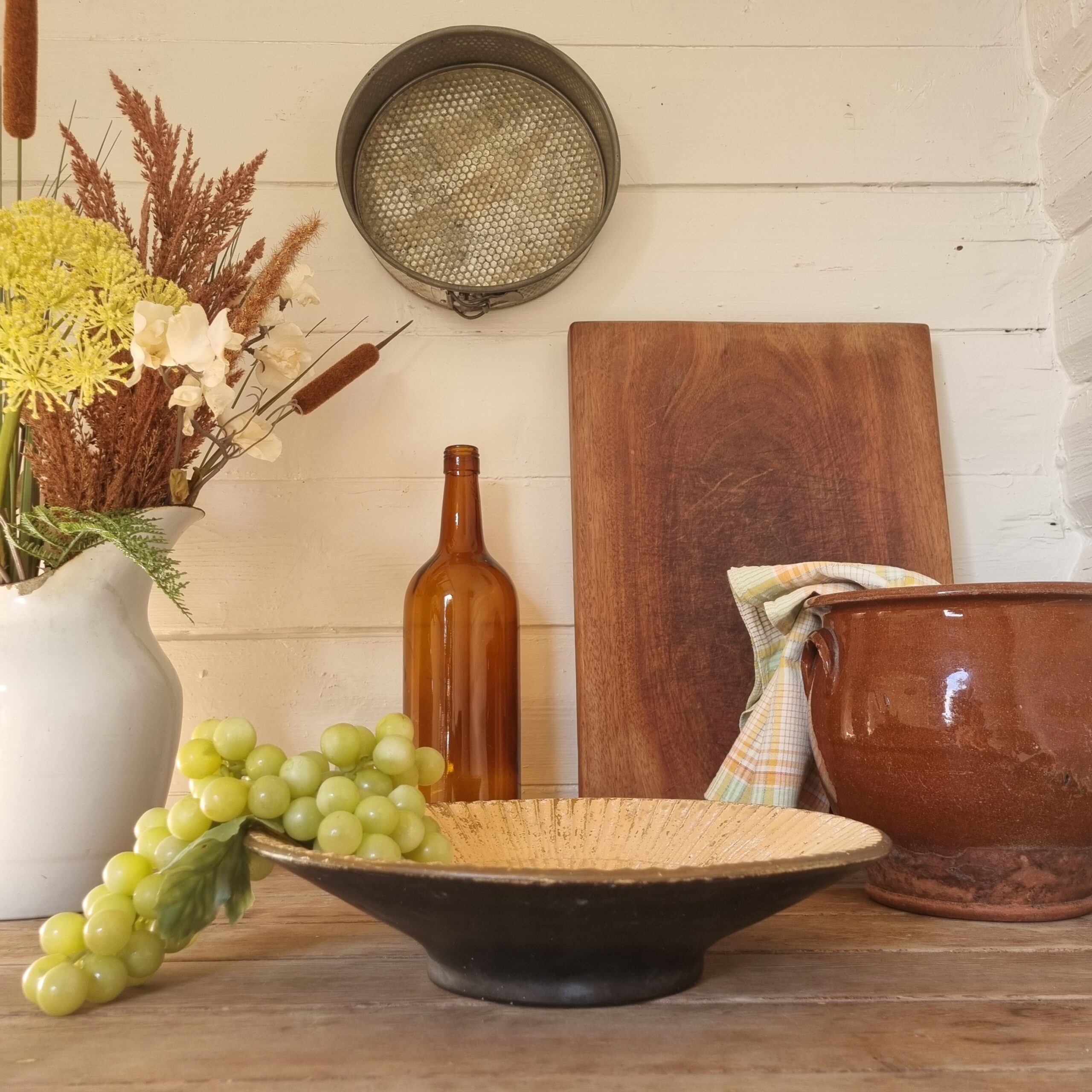 Fint keramik fad med riller