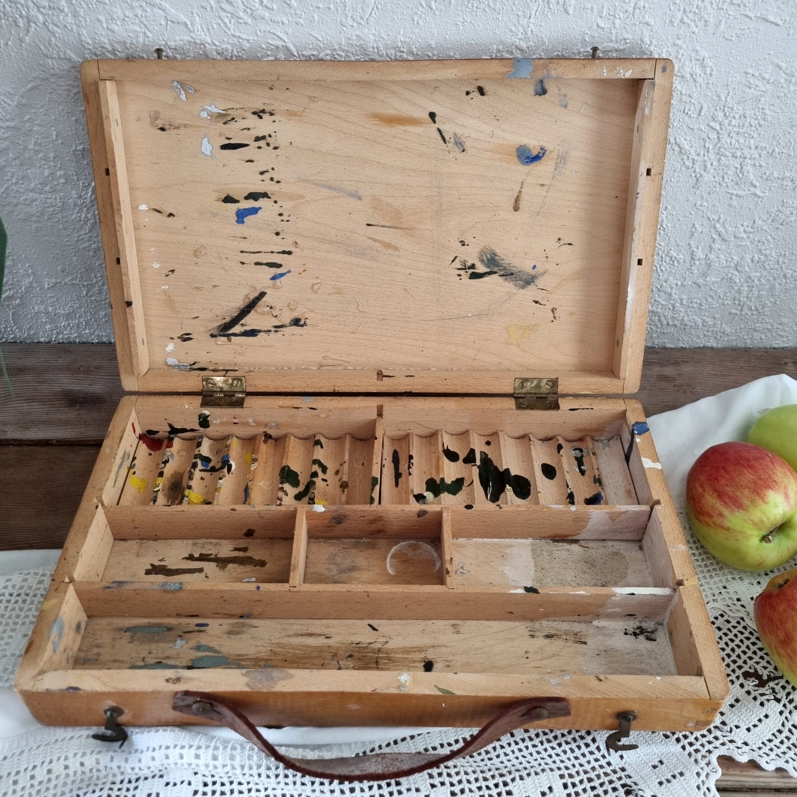 Fin gammel malerkasse