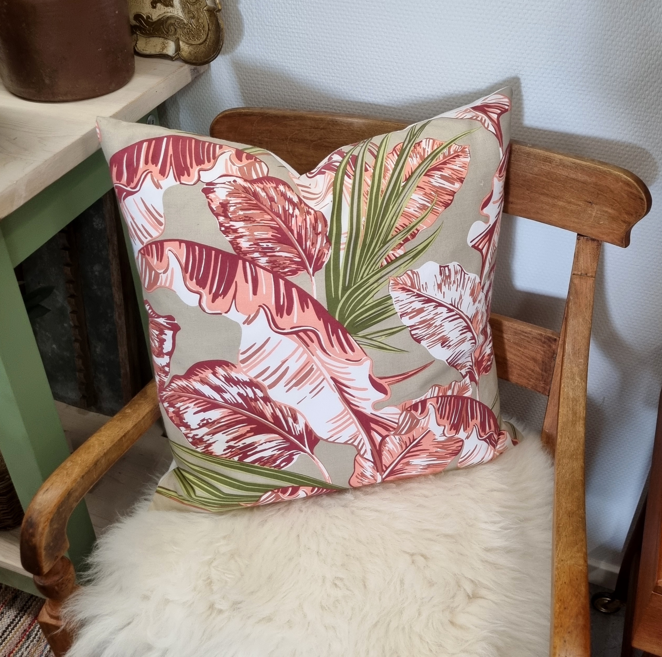 Pude i flot mønster - med skjult lynlås og lækkert fyld