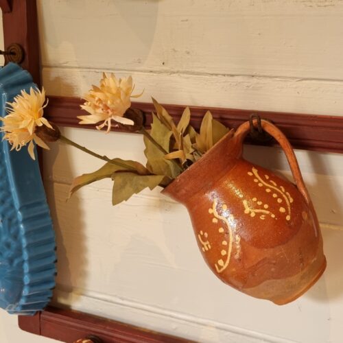 Sød lerkande med hank og rødbrun glasur