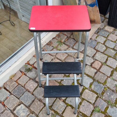 Retro trappestige i flot og velholdt stand