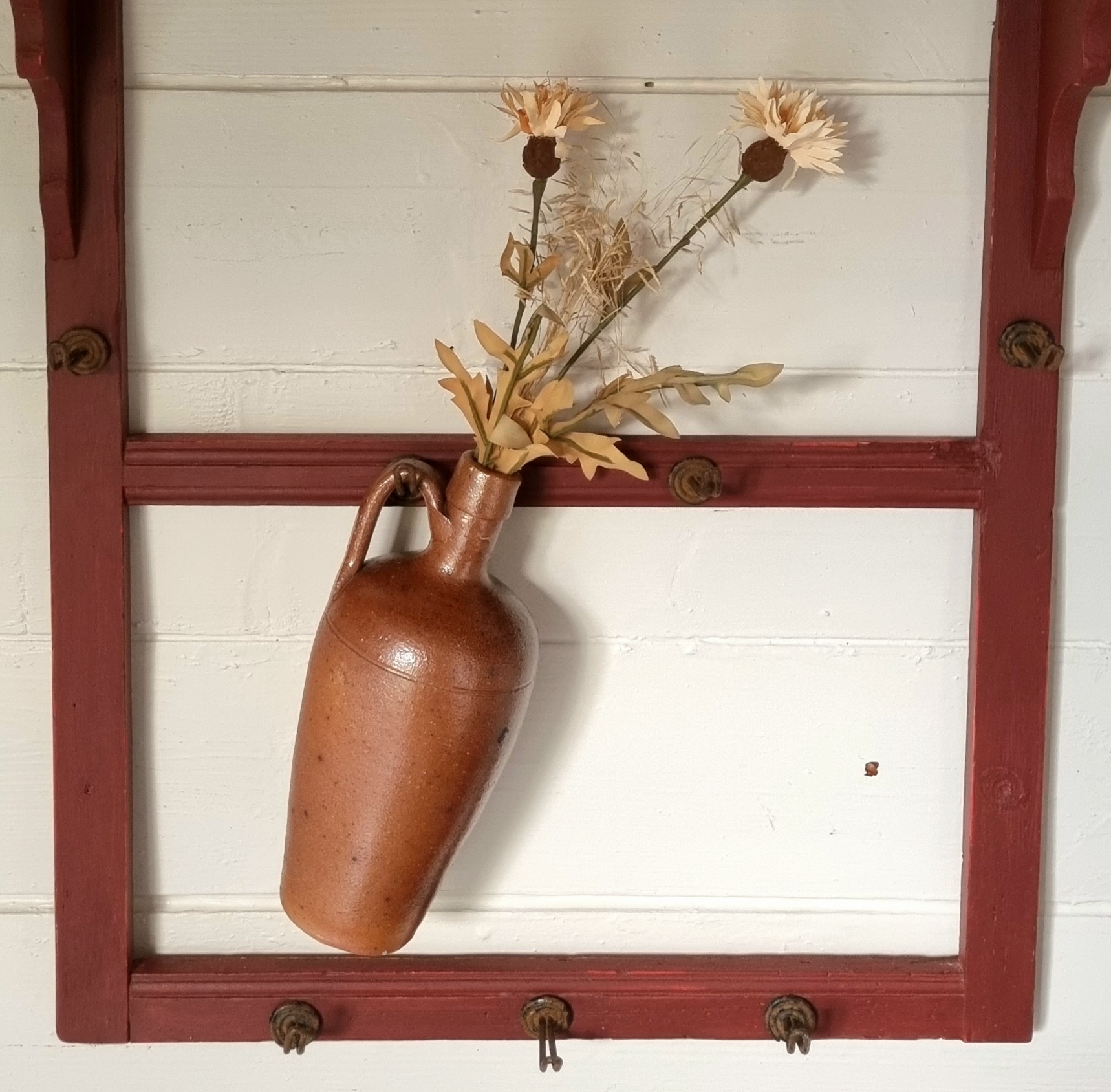 Flot rustik oliven flaske med hank og smuk glasur