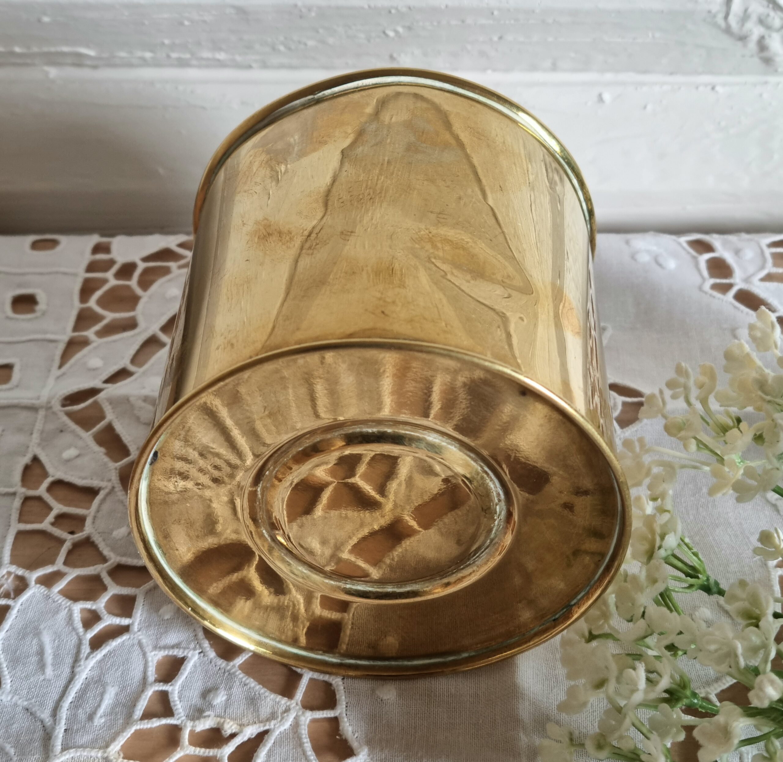 Flot messing tedåse