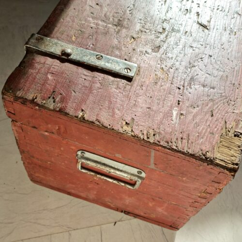 Stor gammel værktøjskasse i træ – flot rustik