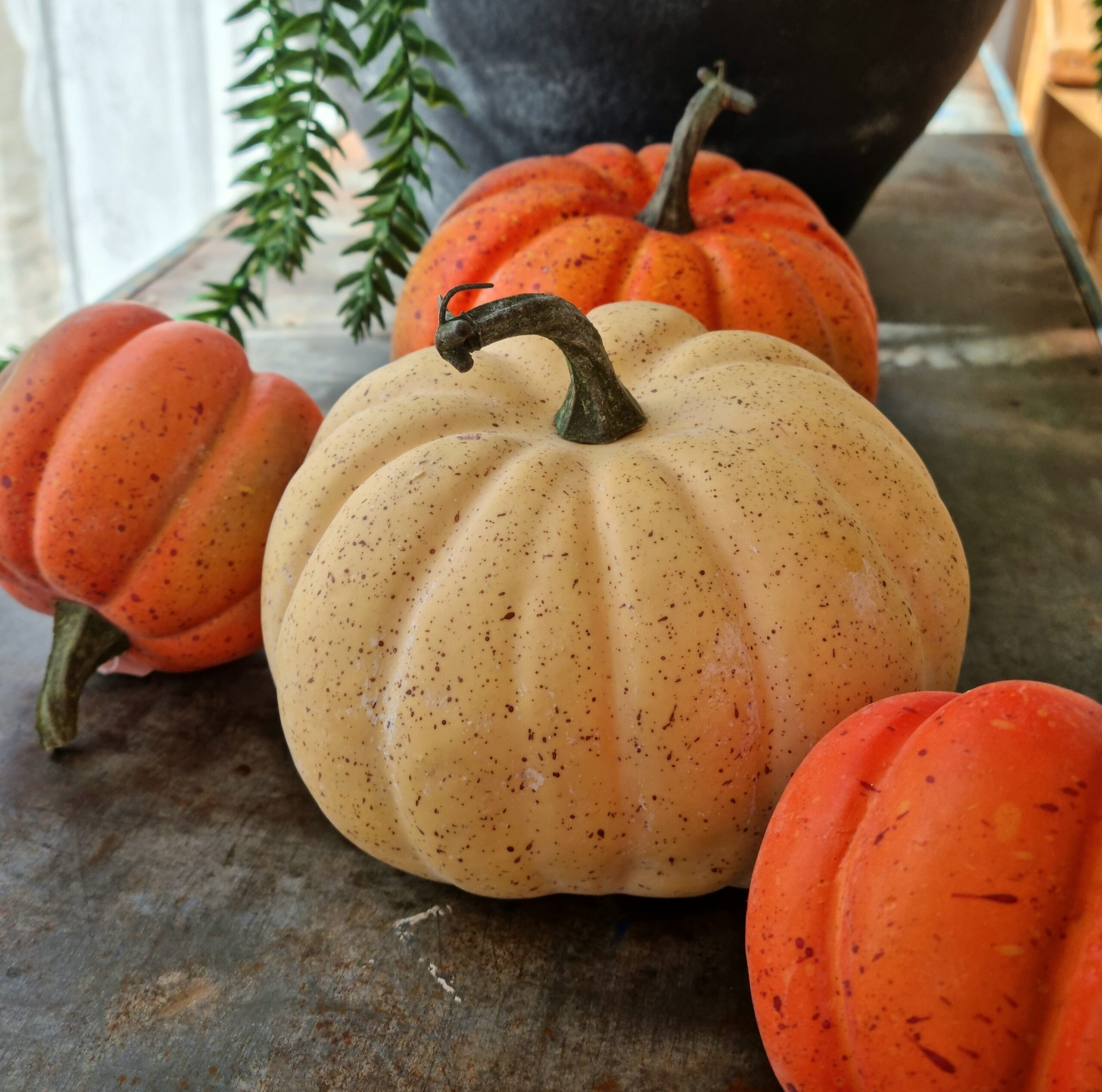 Flotte store kunstige græskar - lyse stor str.