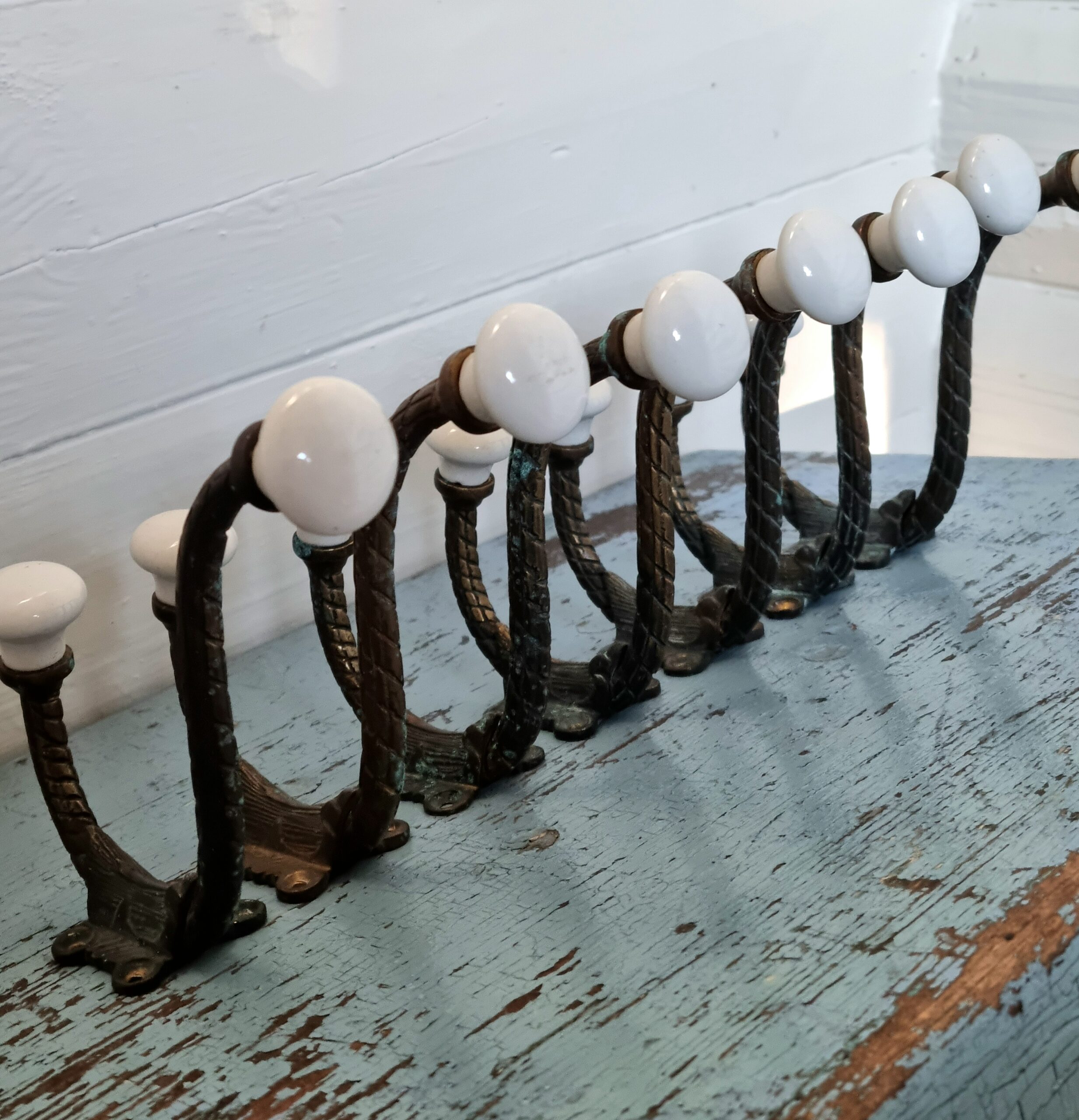 Knage i massiv messing