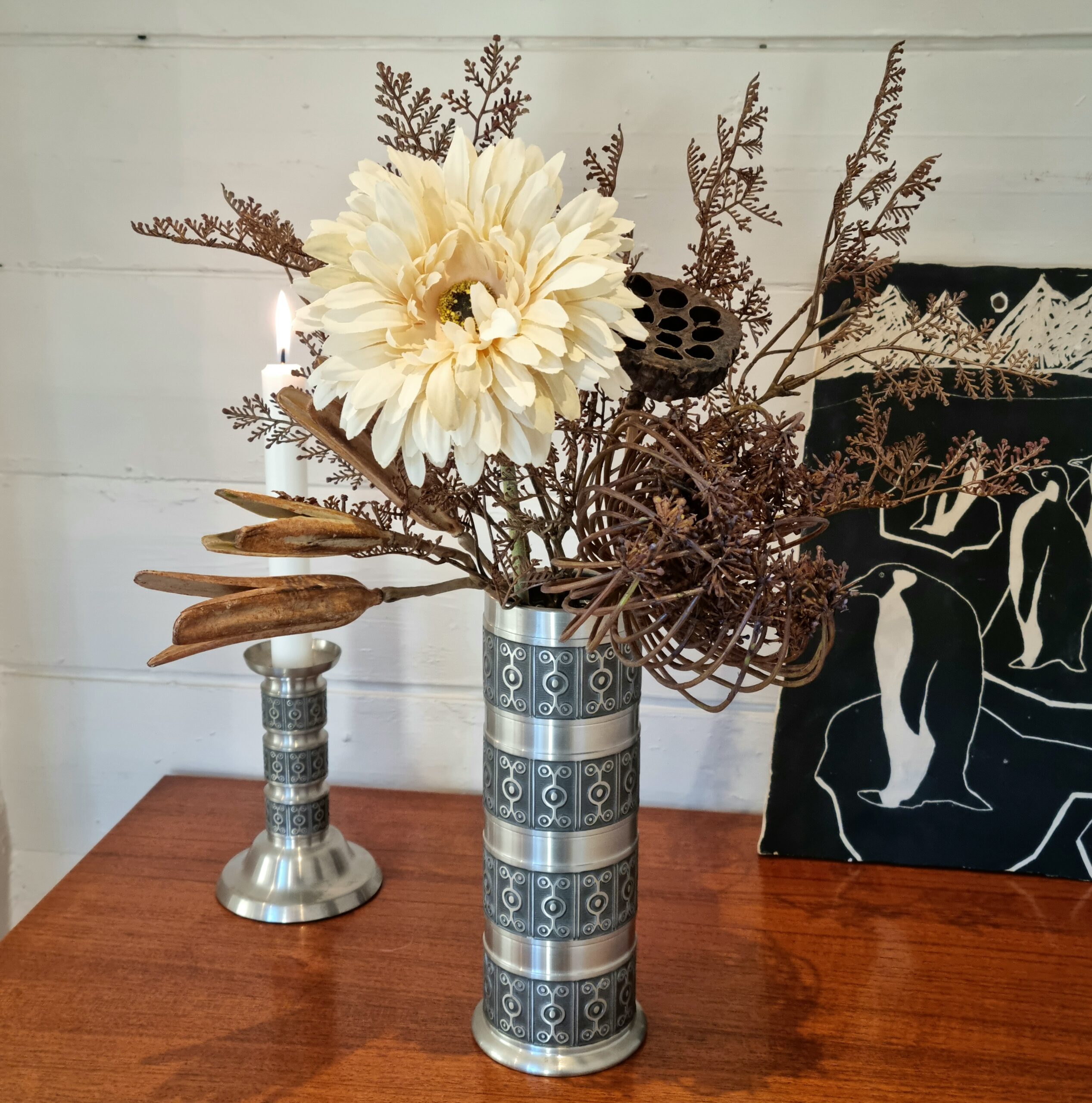 Flot norsk tinvase med mønster - Pewter Haugrud