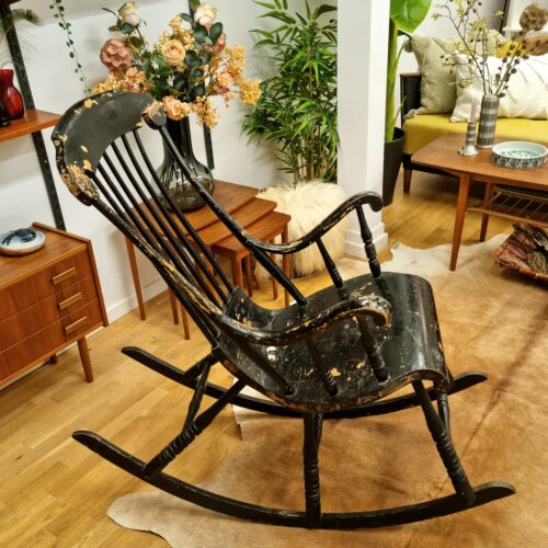 Flot antik svensk gyngestol i rigtig fin stand