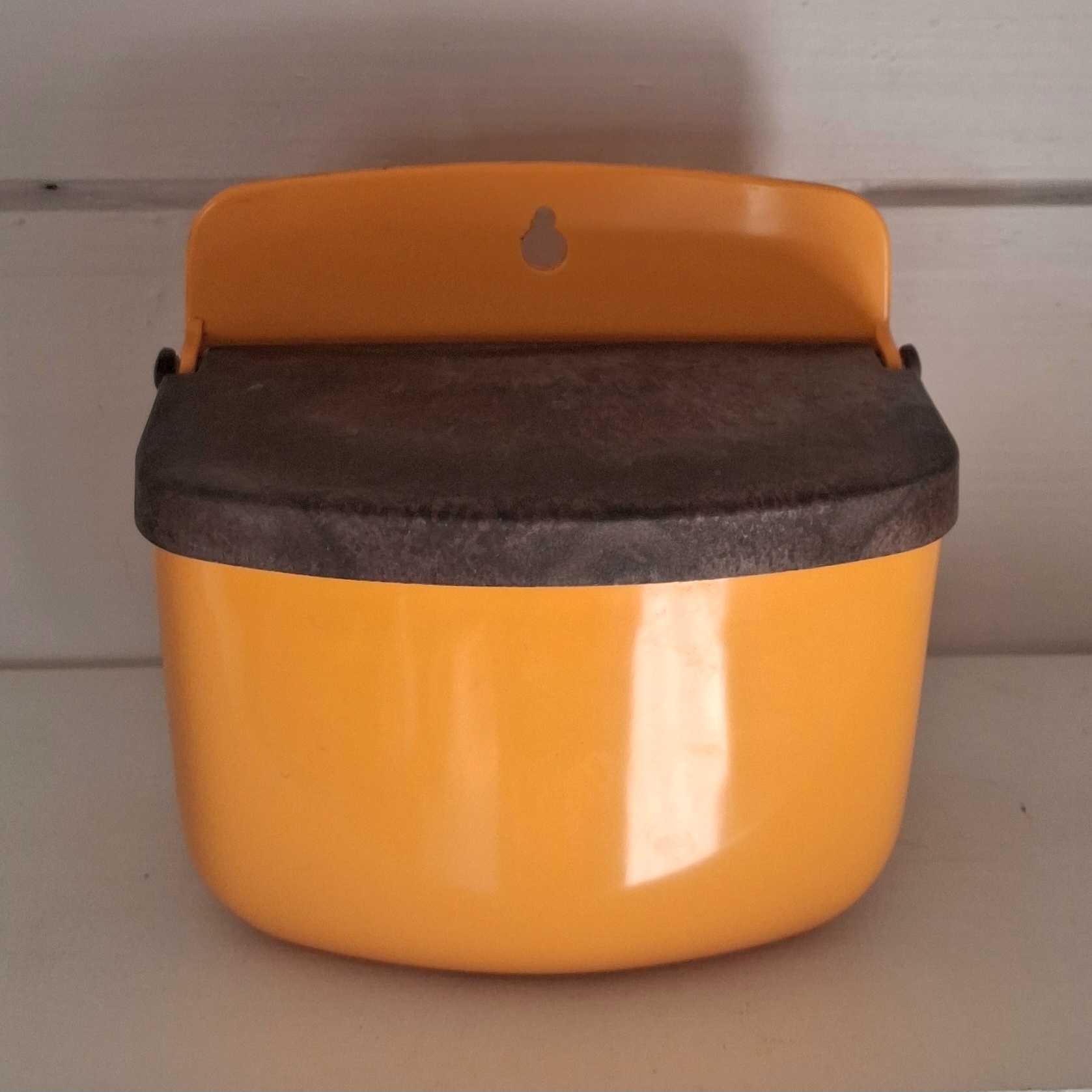 Flot gult Rosti saltkar i plast med låg - Billede 2