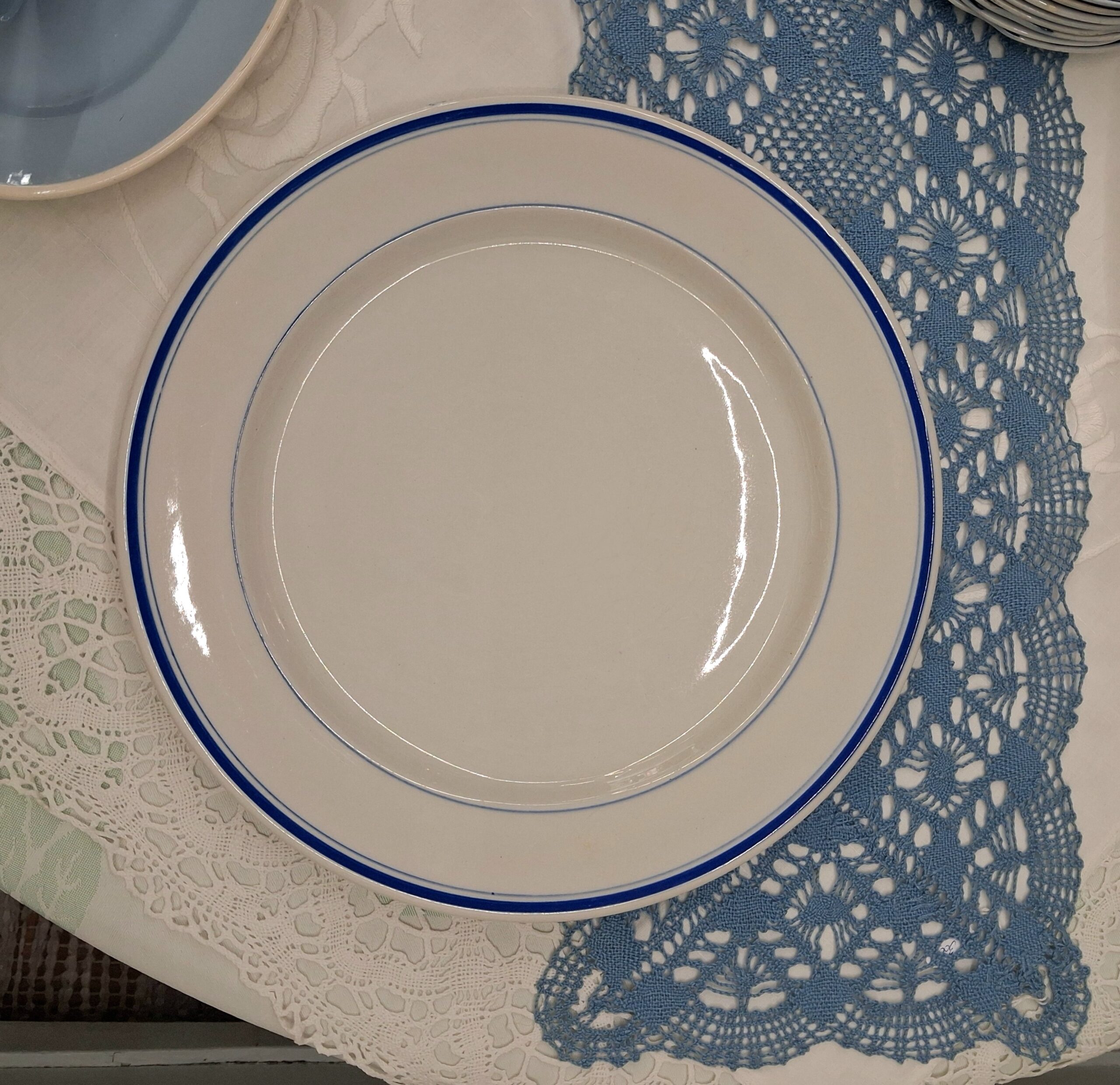 Smukt Aluminia Blå Kant rundt fad